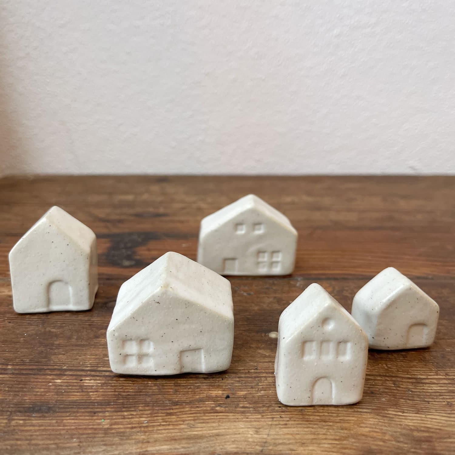 ceramic-village-5-tiny-houses--s000-natural-01.jpg