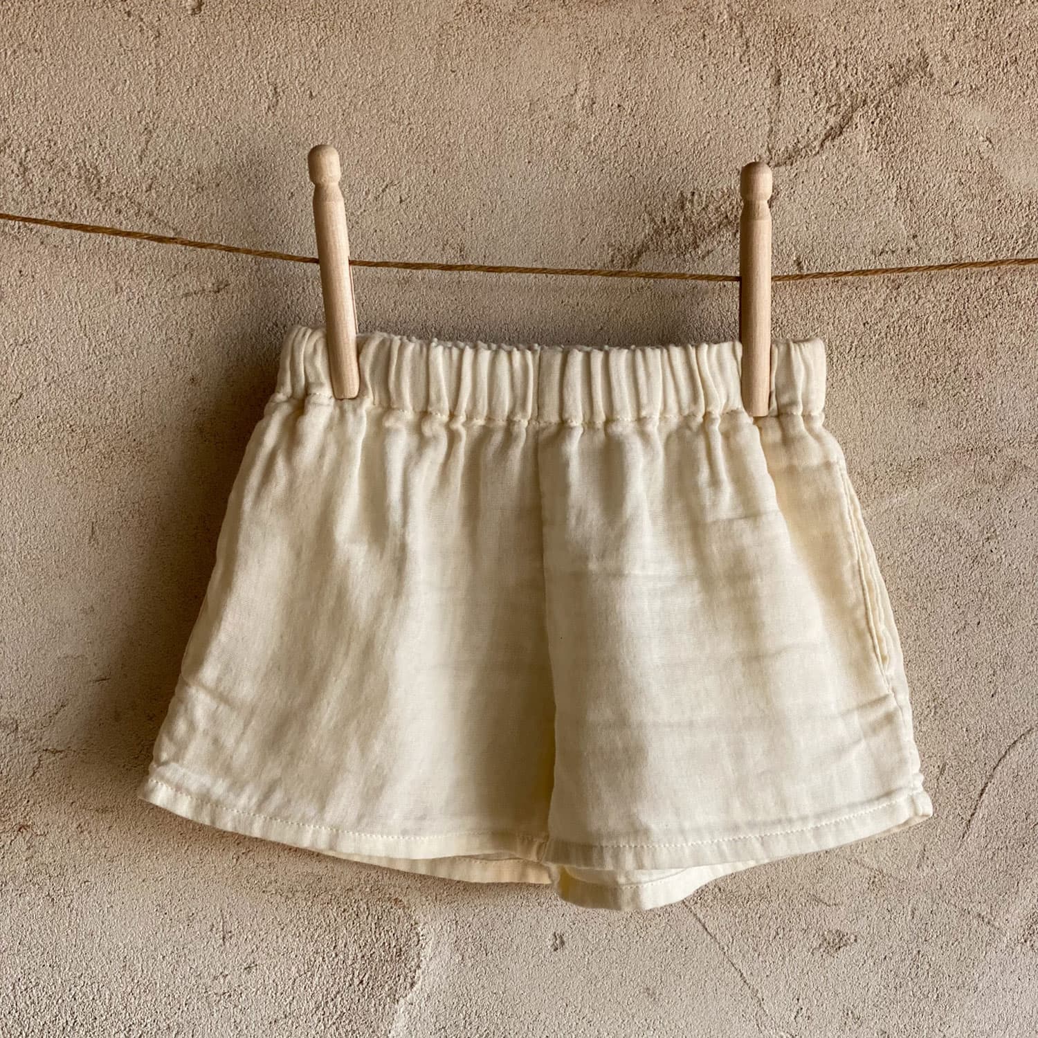 elka-short-pants-baby-ds-s000-natural-01.jpg