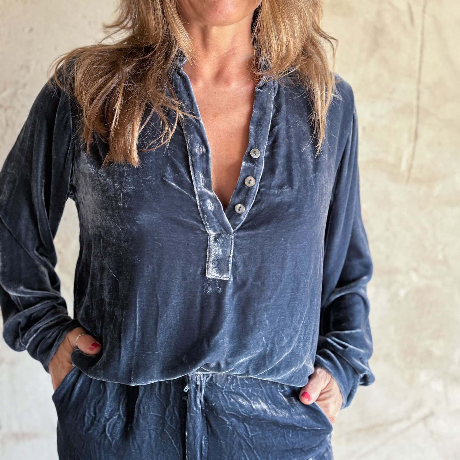 Ella Shirt - Women - SV Silk Velvet - S055 Aegean Blue