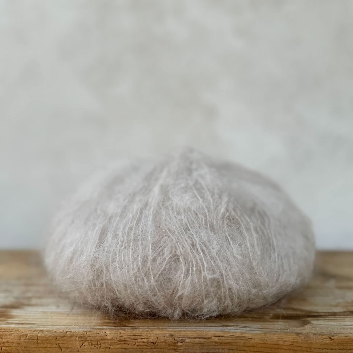 mohair-wool-mo-mohair-s018-powder-01_722a3bb9-76b4-4c68-bd4f-d4855484e132.jpg